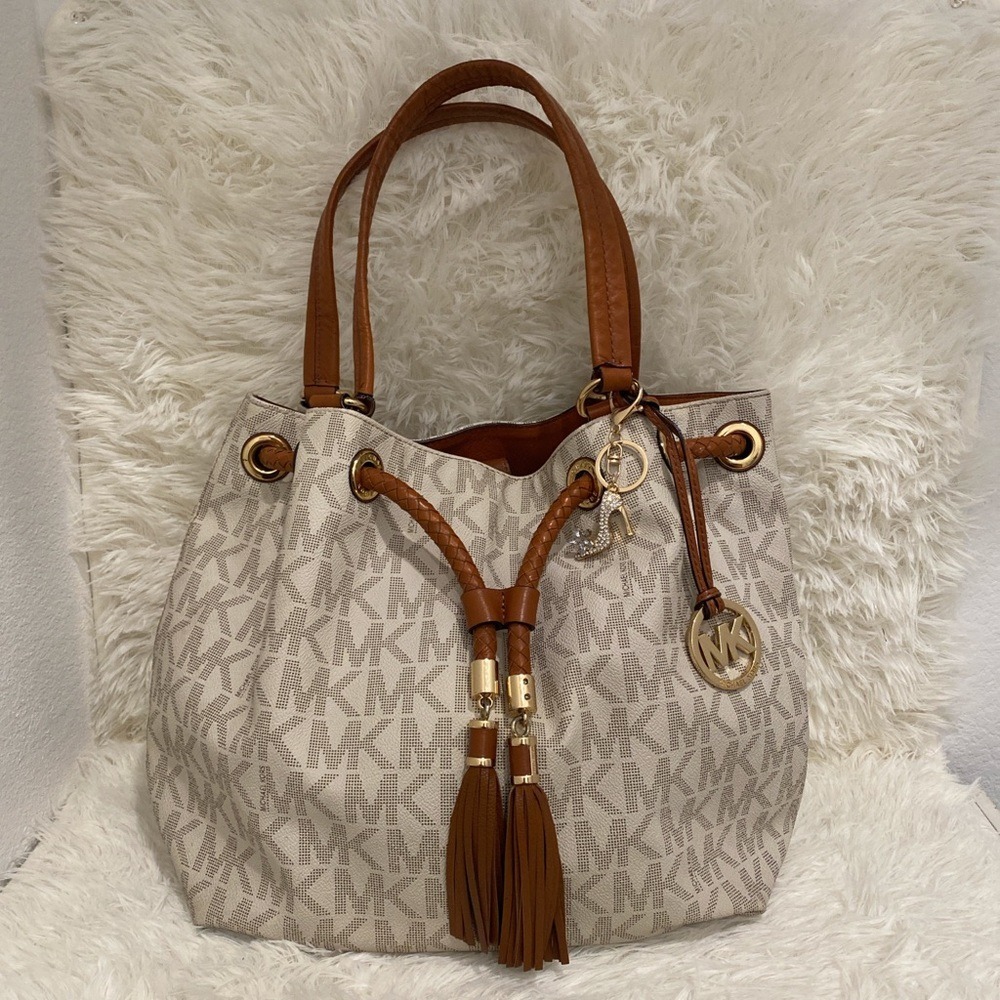 Michael Kors Shoulder Bag Womens Large Cream Tan Good Monogram Tassel Drawstring